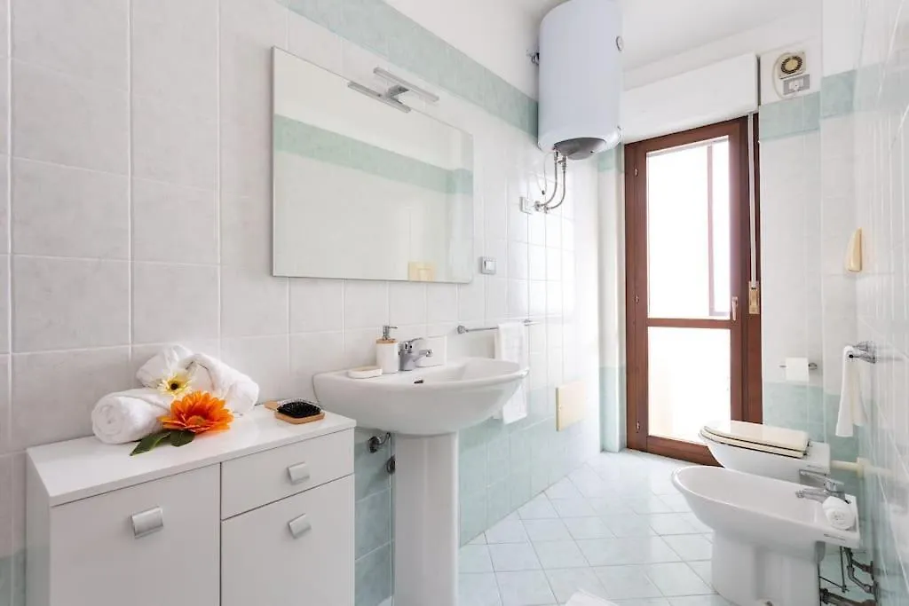 Tirso Home Casa In Centro Free Parking & Wifi Oristano Apartment